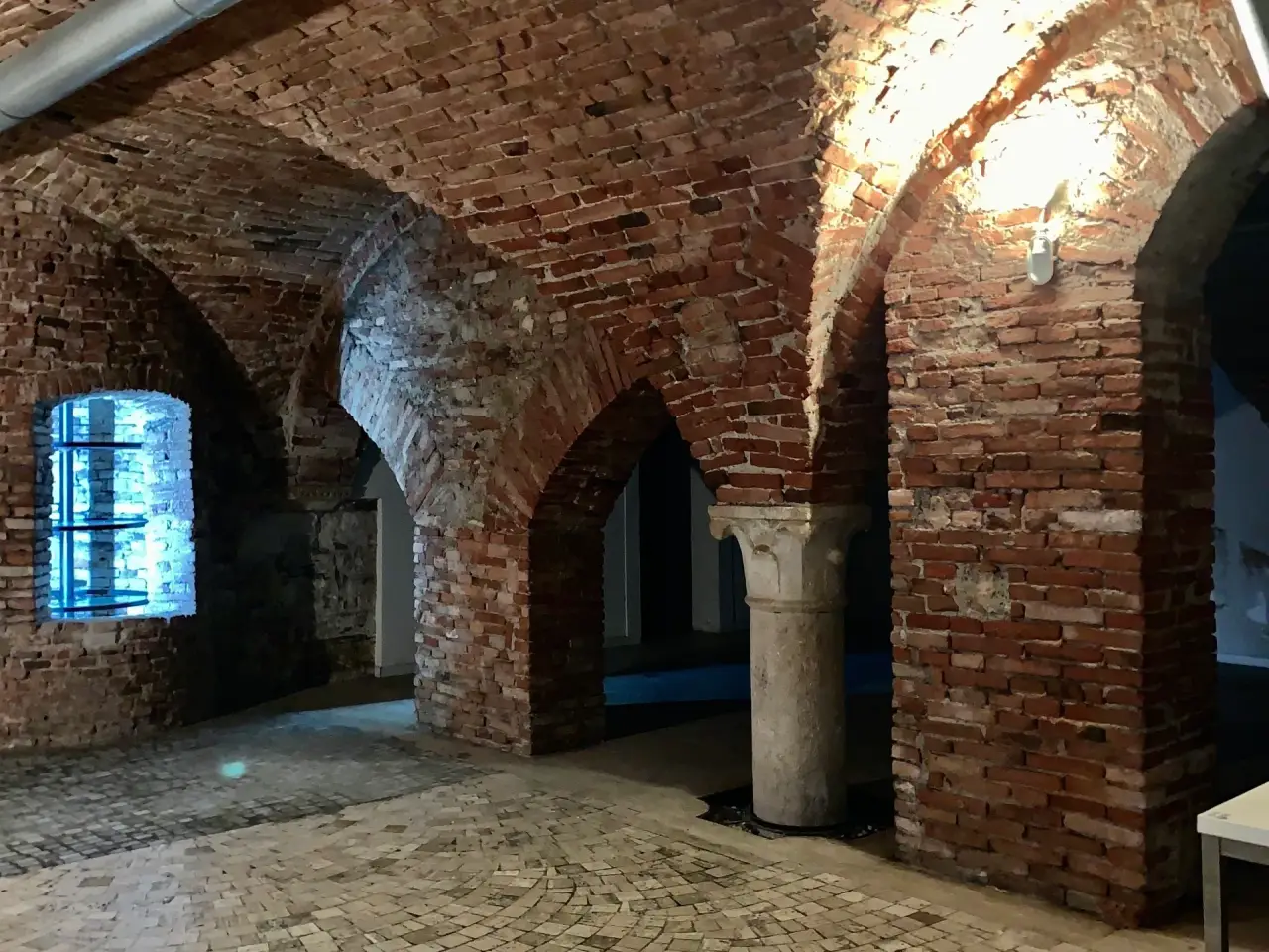 Palazzina commerciale in Corso Martiri della Libertà 27b, Brescia, {3} - Foto 2
