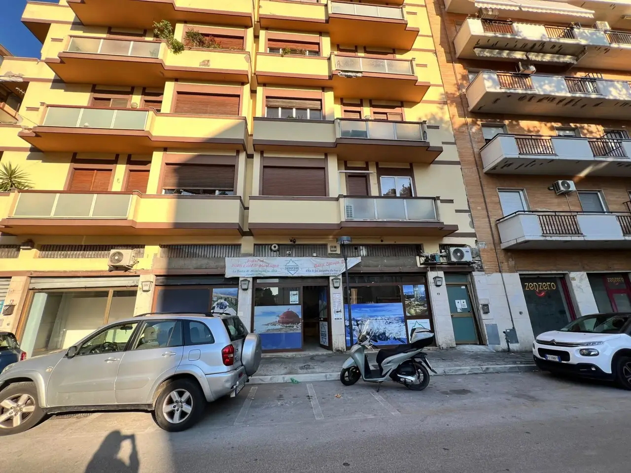 Negozio in Via Tibullo 32/1, Pescara, {3} - Foto 2