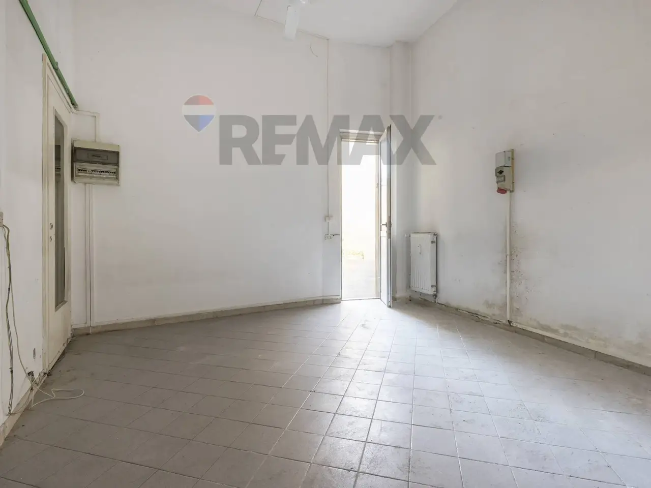 Negozio in Via Giuseppe Mazzini 14, Samarate, {3} - Foto 2