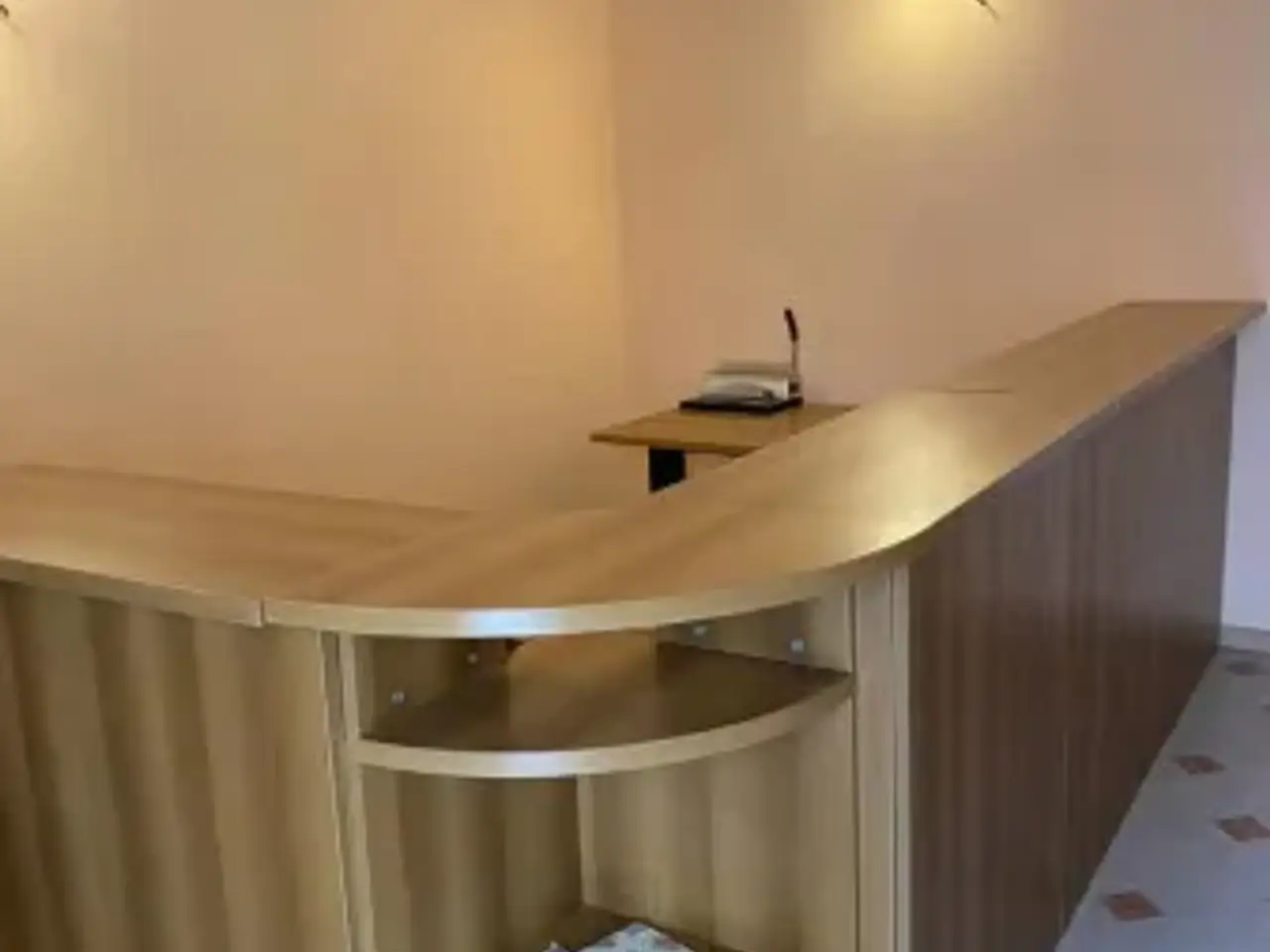 Ufficio in Via della Scienza, Cura Carpignano, {3} - Foto 1