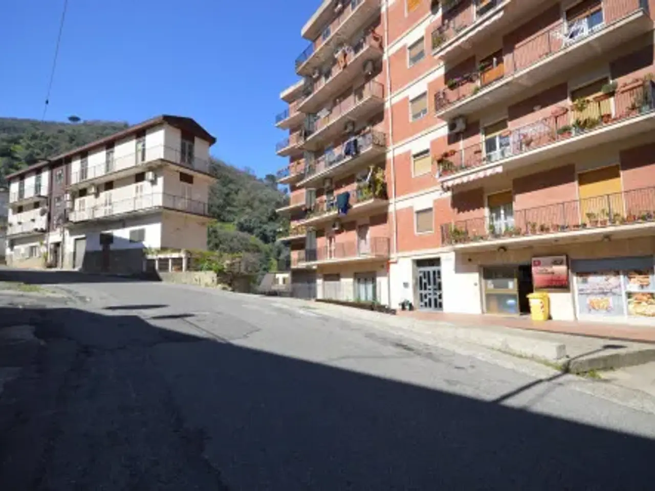 Magazzino in Corigliano-Rossano - Via G. Rizzo, 38, Corigliano-Rossano, {3} - Foto 1