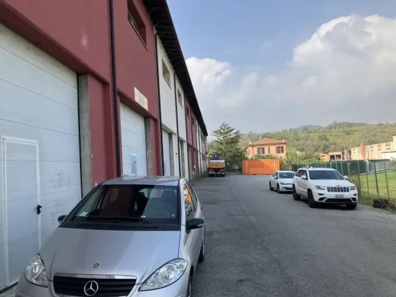 Capannone in Via Cortemilia, Cairo Montenotte, {3} - Foto 1