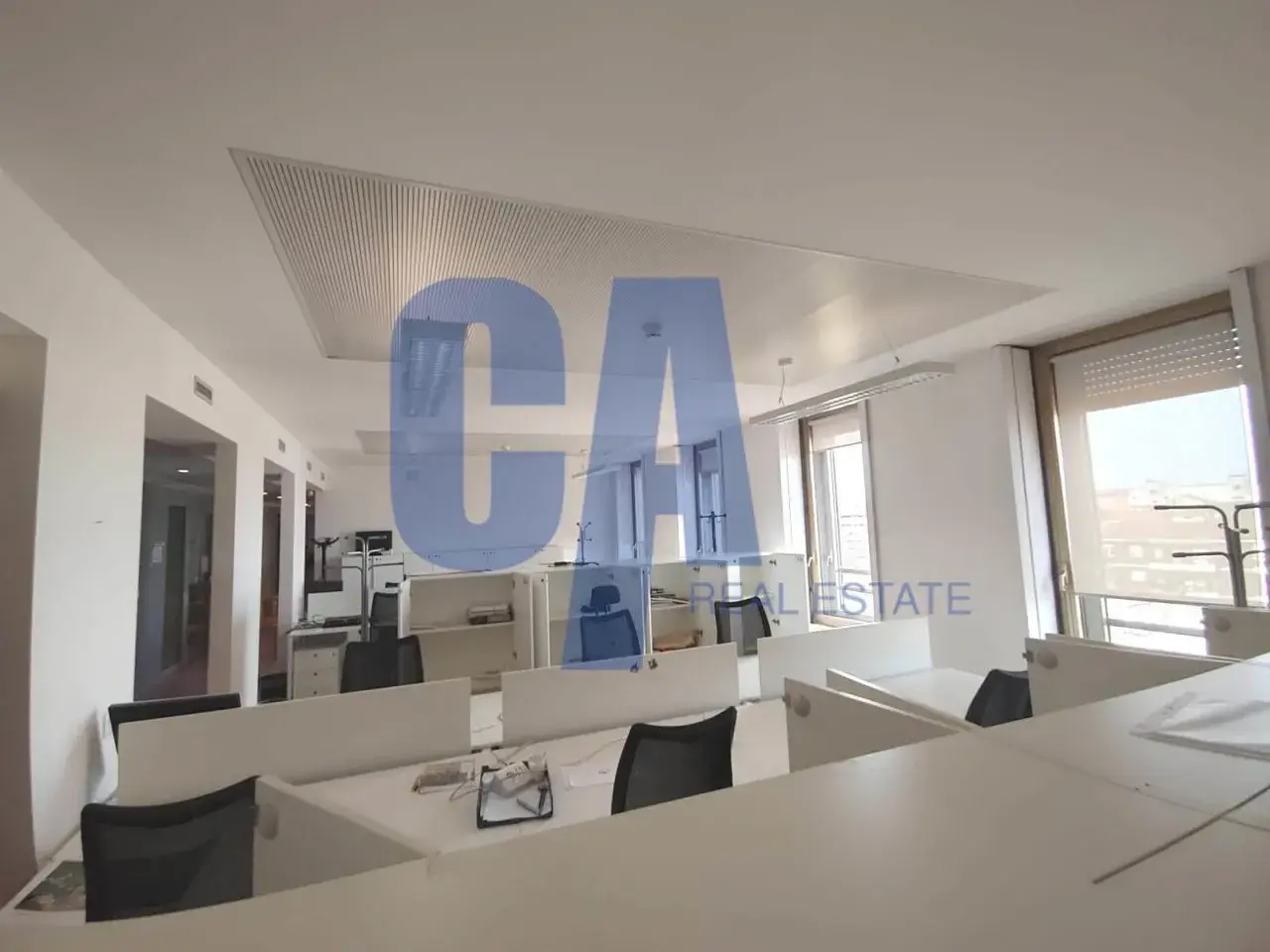 Ufficio in Piazza Monte Titano, Milano, {3} - Foto 1