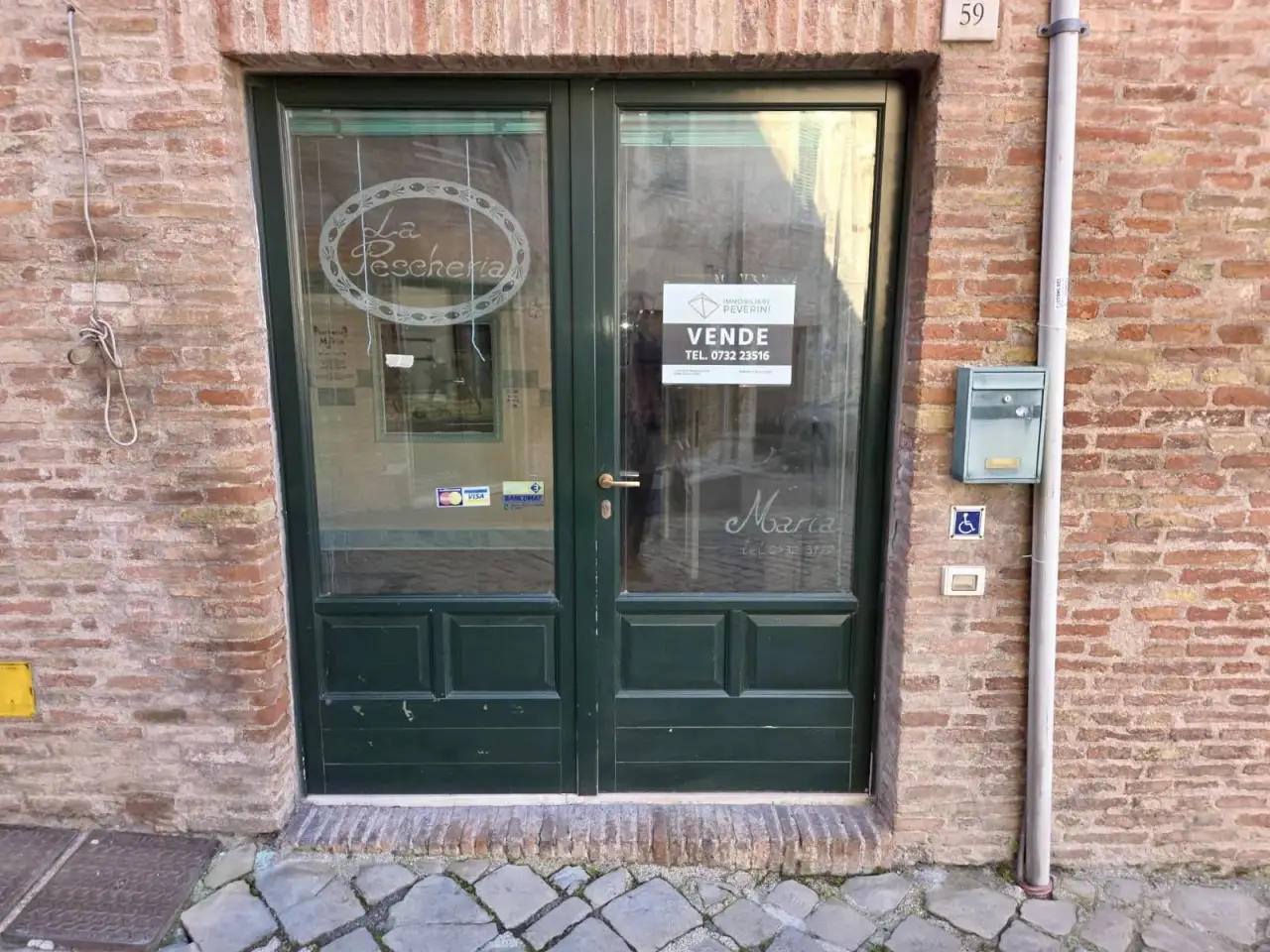 Negozio in Via Cavallotti 59, Fabriano, {3} - Foto 1