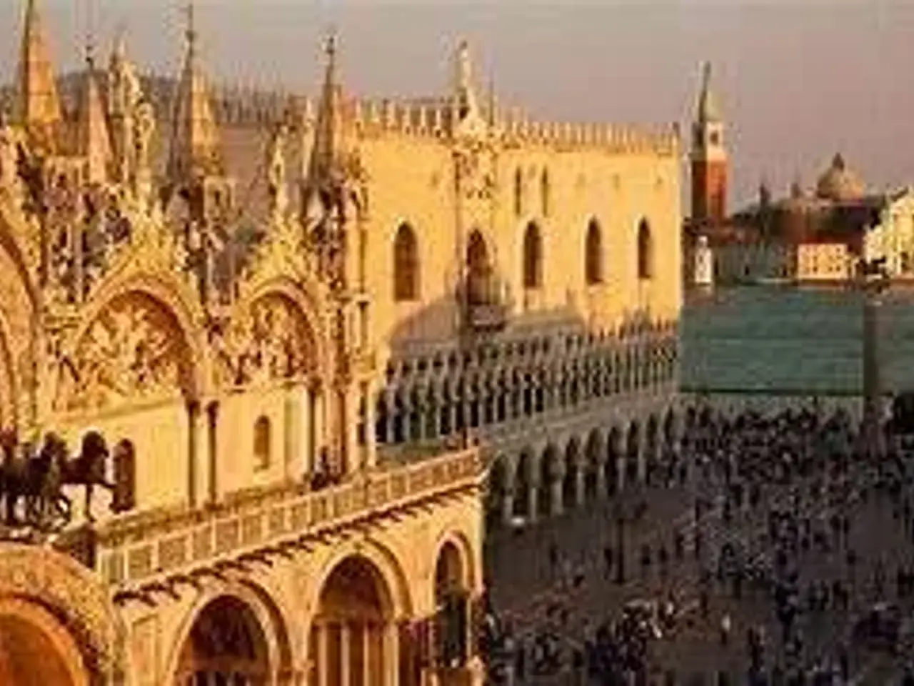 Palazzina commerciale in Piazza San Marco, Venezia, {3} - Foto 2