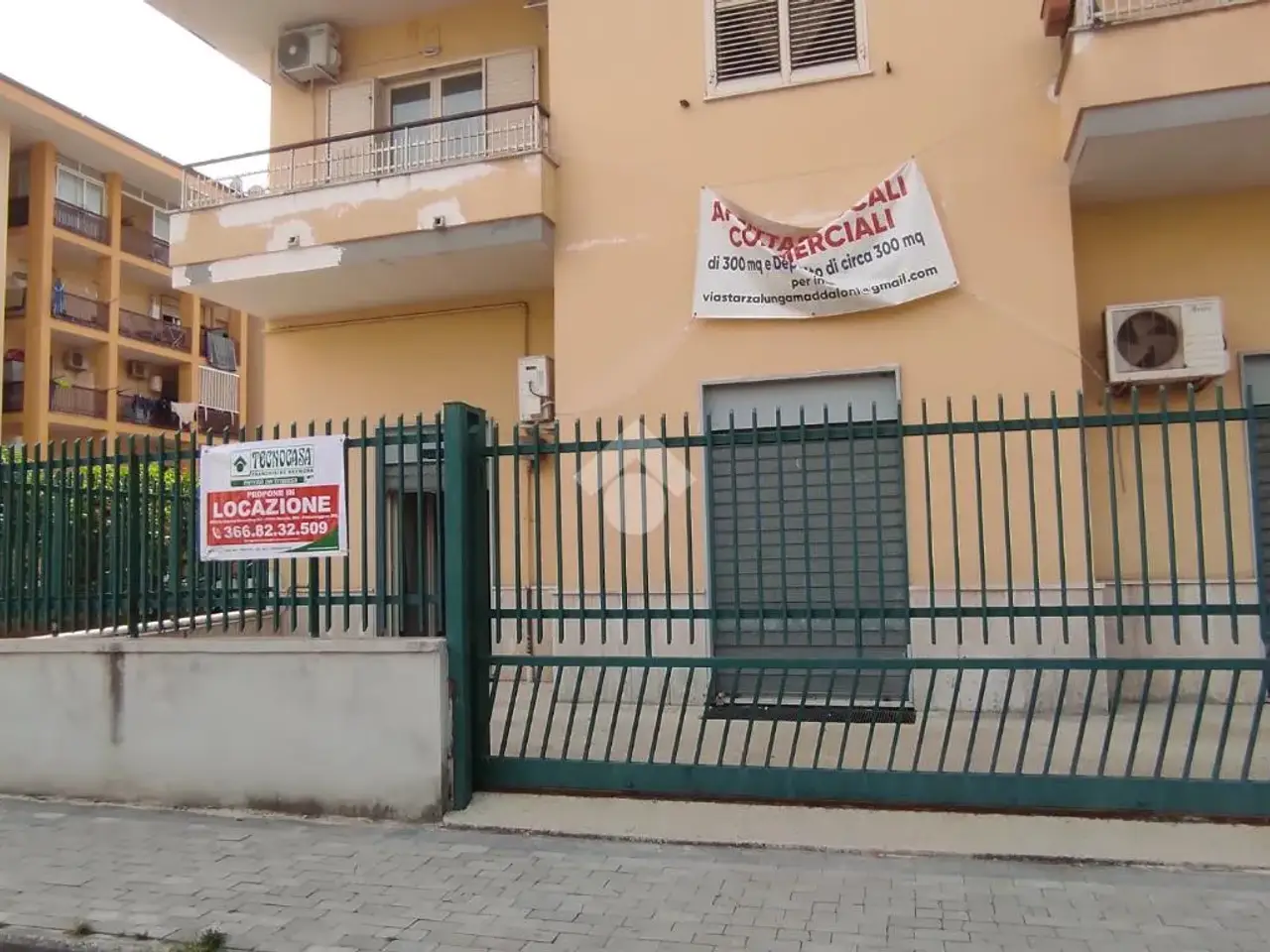 Negozio in Via Starzalunga 19, Maddaloni, {3} - Foto 1
