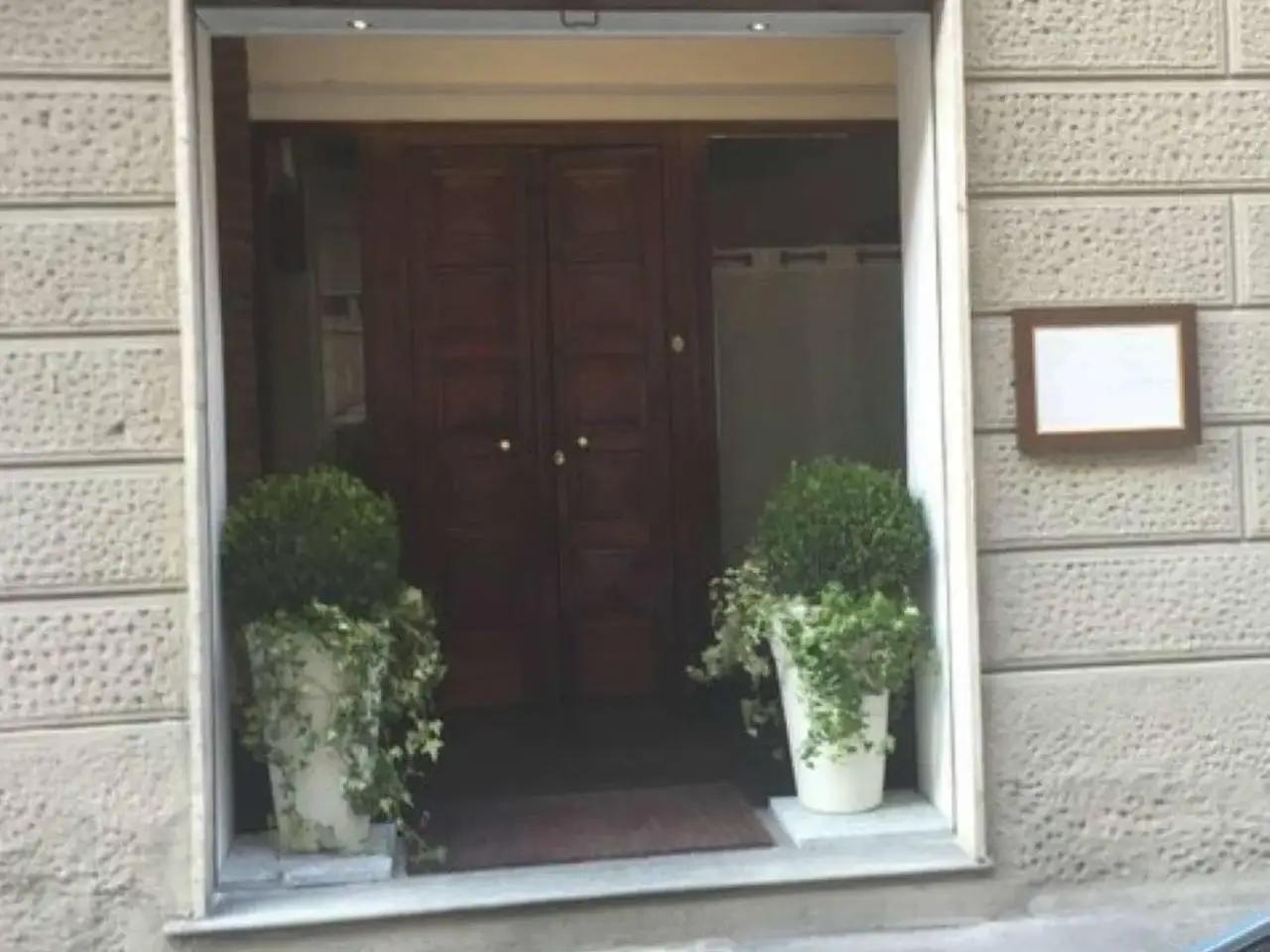 Ristorante in Via Lombriasco 4 , 10139, Torino, Torino, {3} - Foto 1