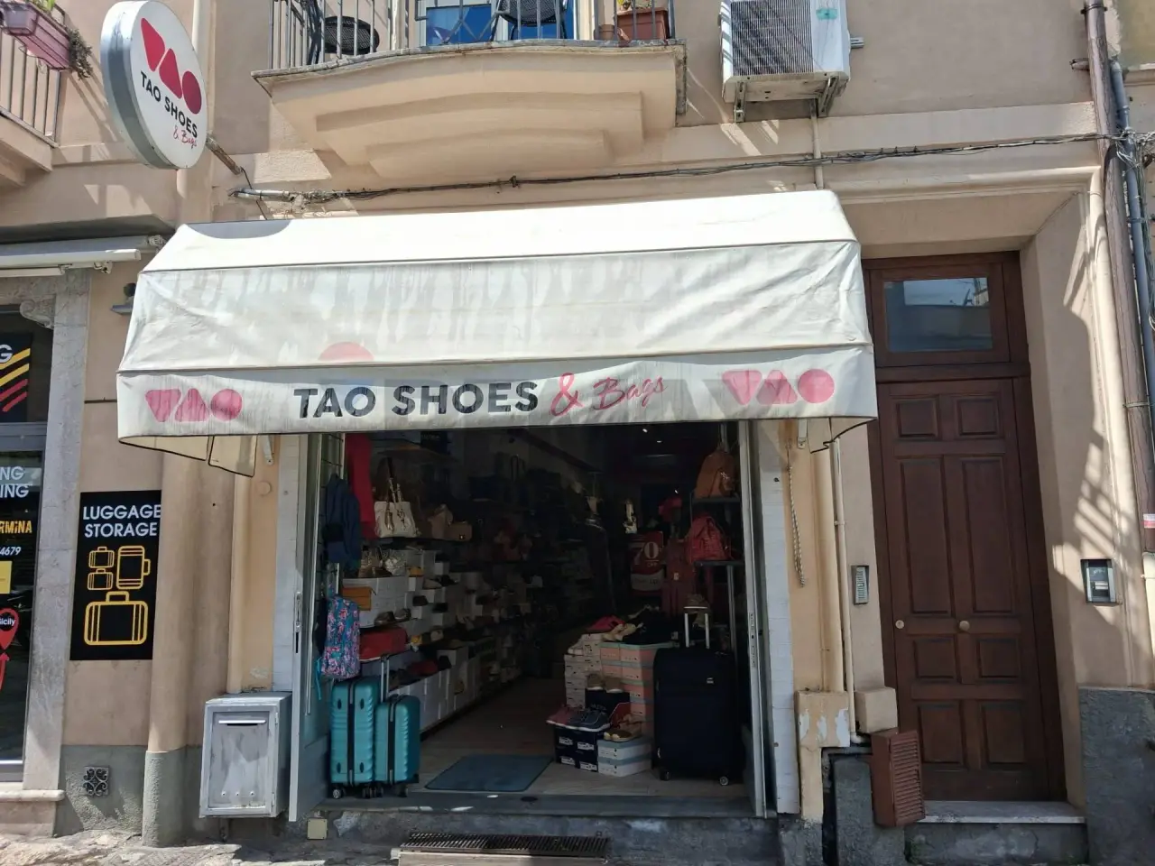 Esercizio commerciale in Viale San Pancrazio 18, Taormina, {3} - Foto 2