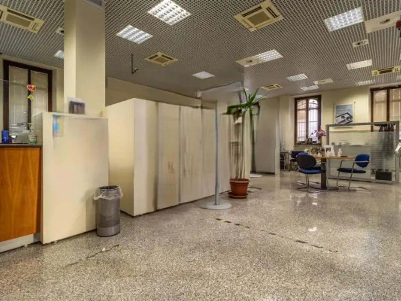 Negozio in Via Dante 23, Carpignano Sesia, {3} - Foto 2