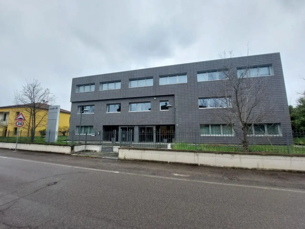 Ufficio in Via E. Curiel, 12, 42040 Campegine Re, Italia, Campegine, {3} - Foto 1