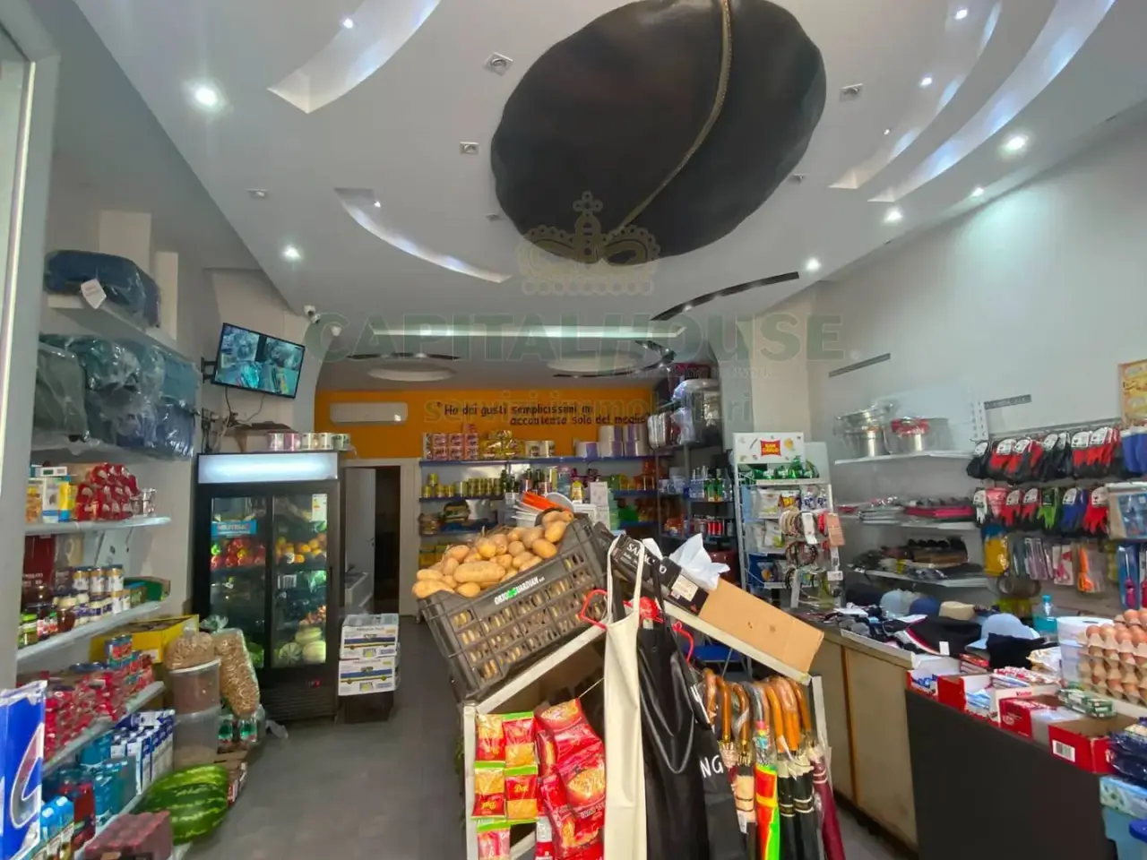 Esercizio commerciale in , Poggiomarino, {3} - Foto 1
