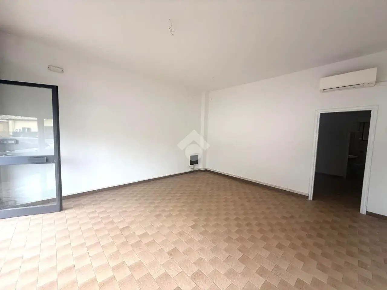 Negozio in Via Roma 27, Villafranca Padovana, {3} - Foto 1