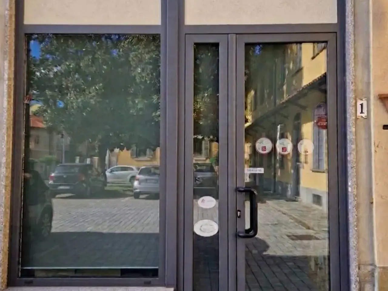 Negozio in Piazza 25 Aprile 1, Sant'Ambrogio Di Torino, {3} - Foto 2