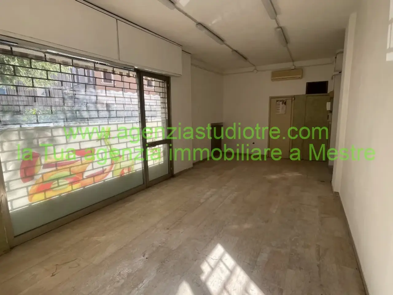 Ufficio in Via Torre Belfredo 85, Venezia, {3} - Foto 1