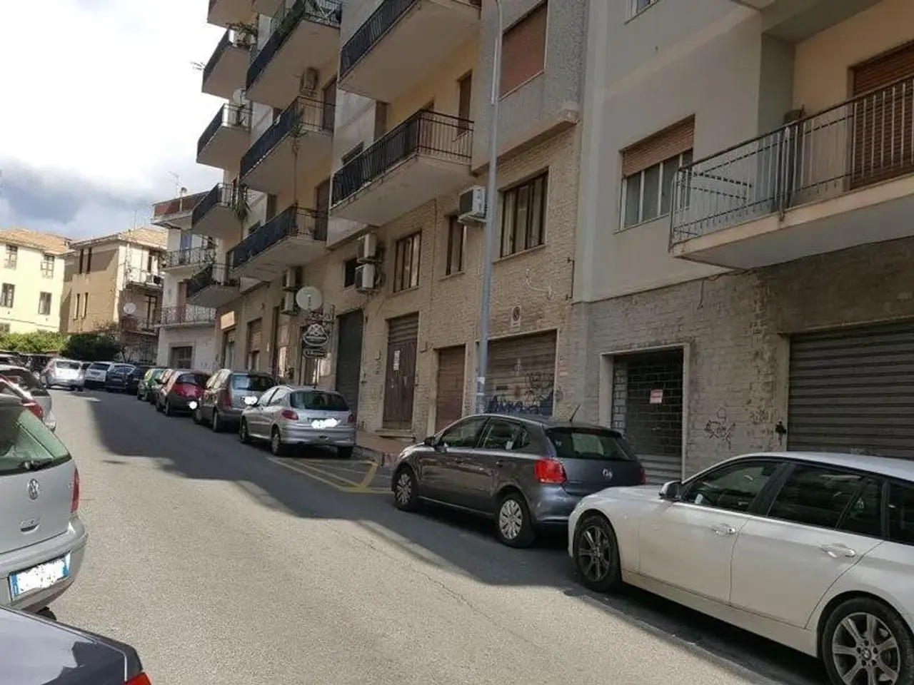 Magazzino in Via Scaramuzzino, Lamezia Terme, Catanzaro, Lamezia Terme, {3} - Foto 1