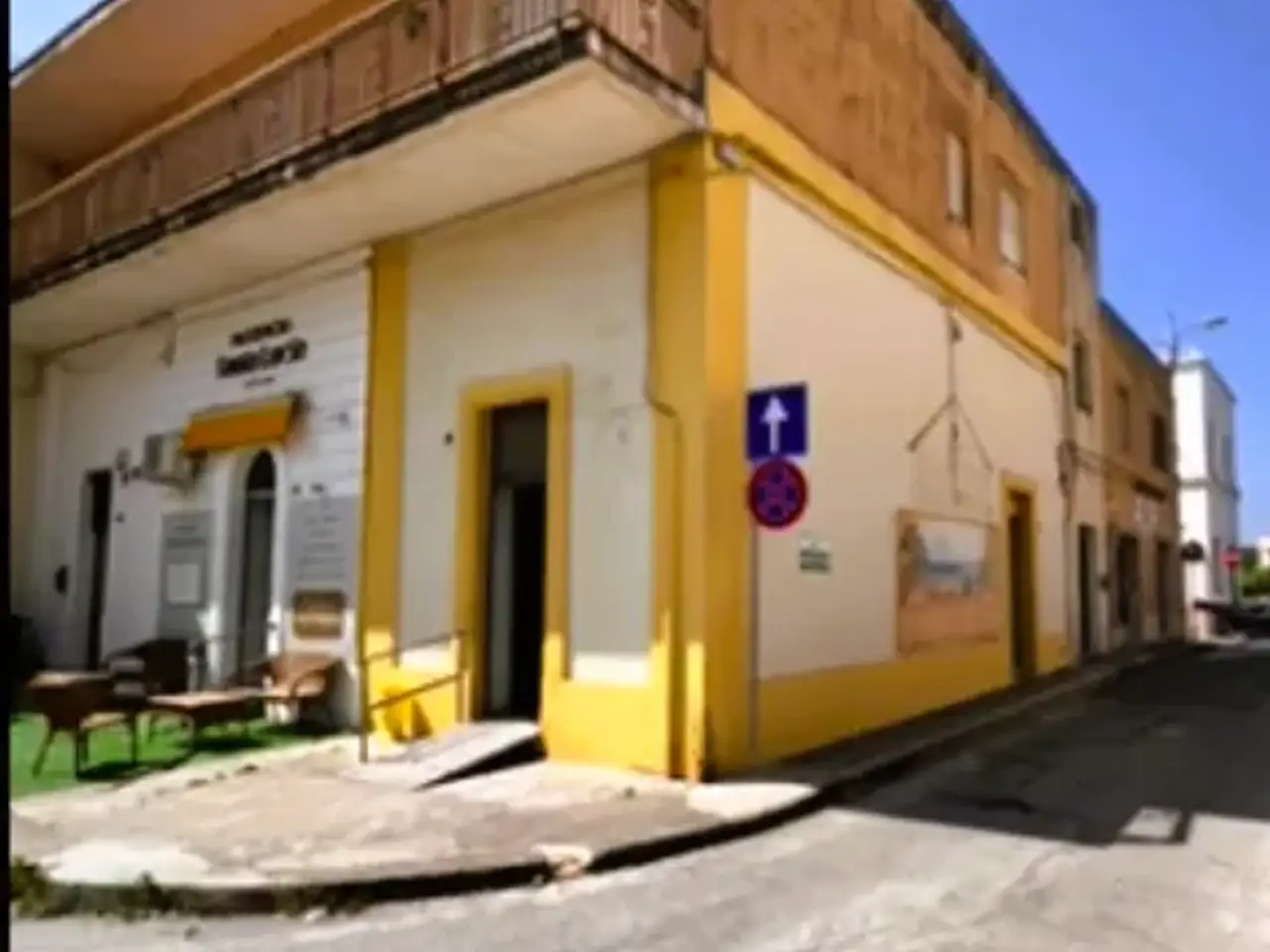 Esercizio commerciale in , Tricase, {3} - Foto 1