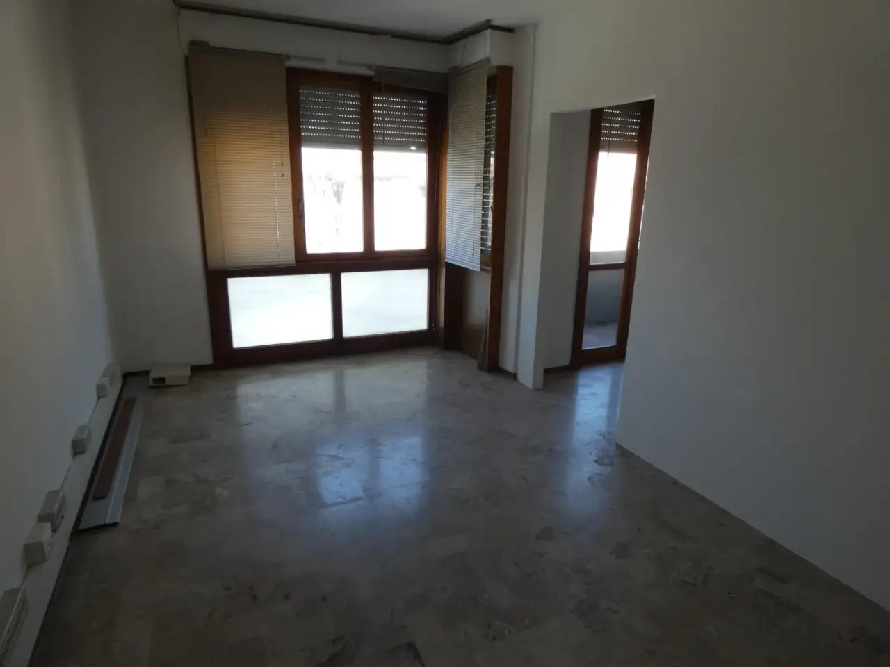 Ufficio in , Pontedera, {3} - Foto 2