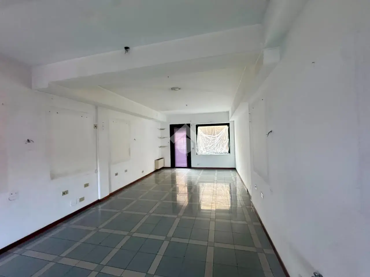Negozio in Via Borgo Pieve 45, Castelfranco Veneto, {3} - Foto 2