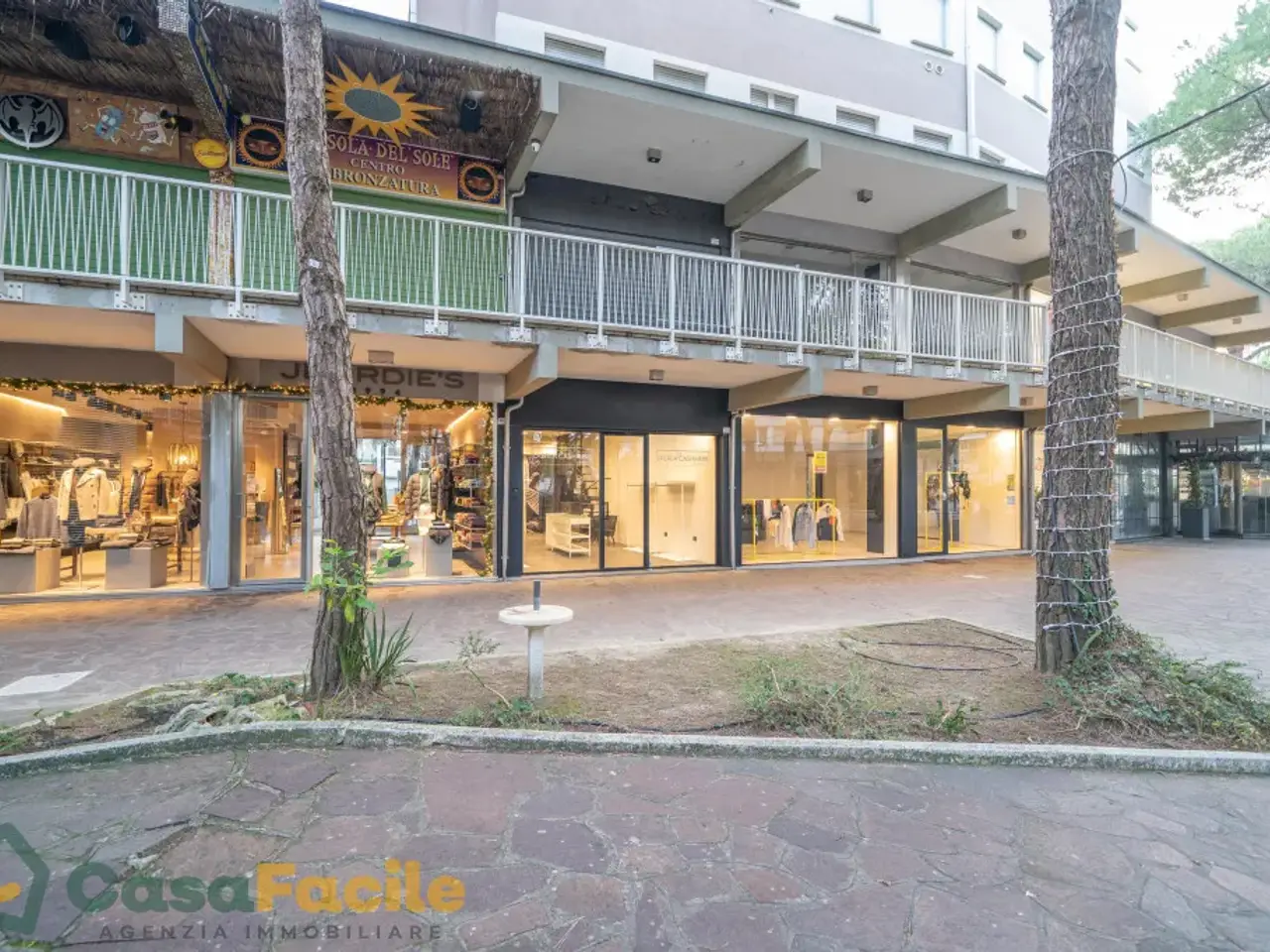 Negozio in Viale Romagna 153, Cervia, {3} - Foto 2
