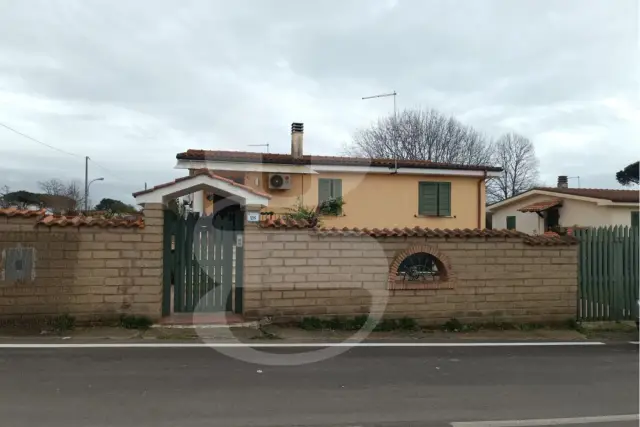 Villa in Via Fondi 26, Nettuno - Foto 1