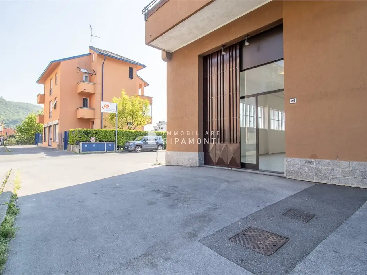 Negozio in Via Achille Grandi 26, Lecco, {3} - Foto 2