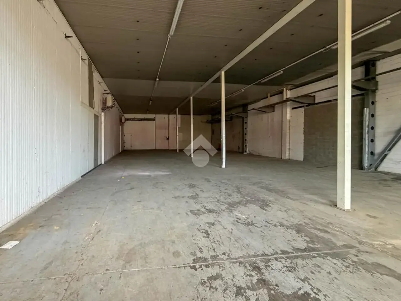 Magazzino in Via Emilio dei Marchi 7, Monticello Brianza, {3} - Foto 1