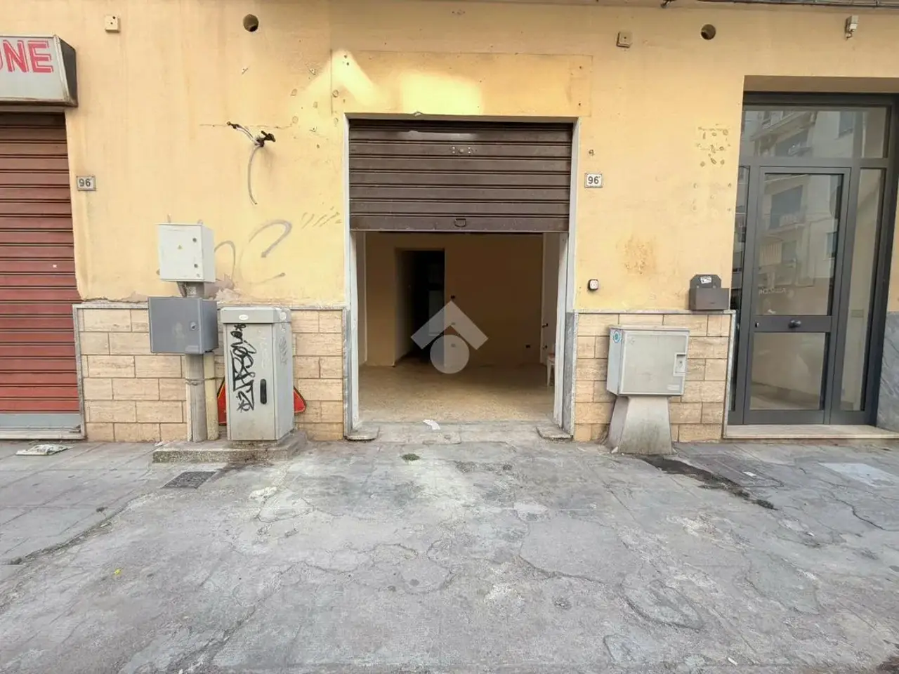 Negozio in Via Domenico Lancia di Brolo 96, Palermo, {3} - Foto 1