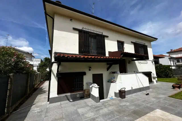 Villa in Via Pietro Micca, Vigevano - Foto 1