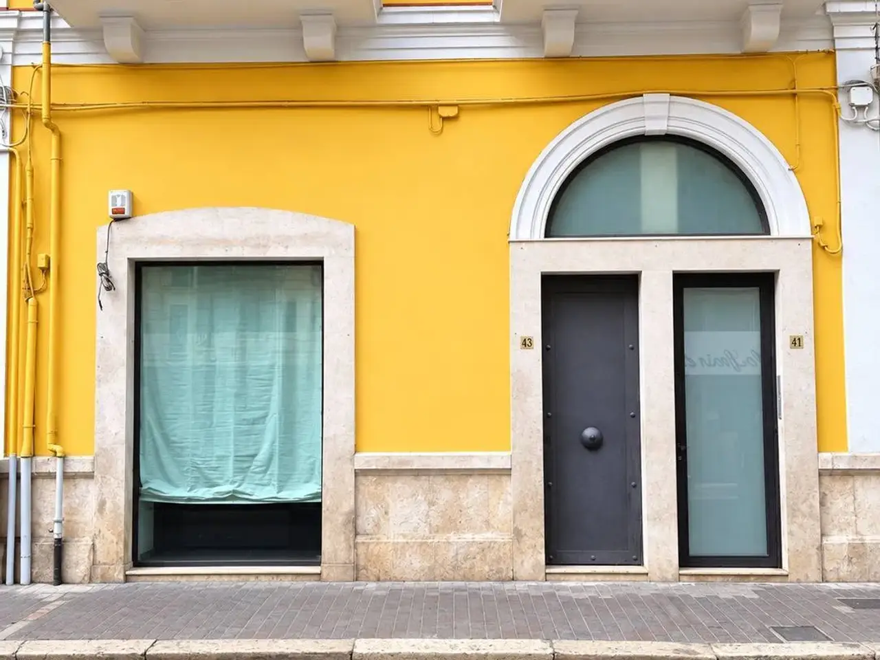 Negozio in Via Alessandro Manzoni 41, Bari, {3} - Foto 1