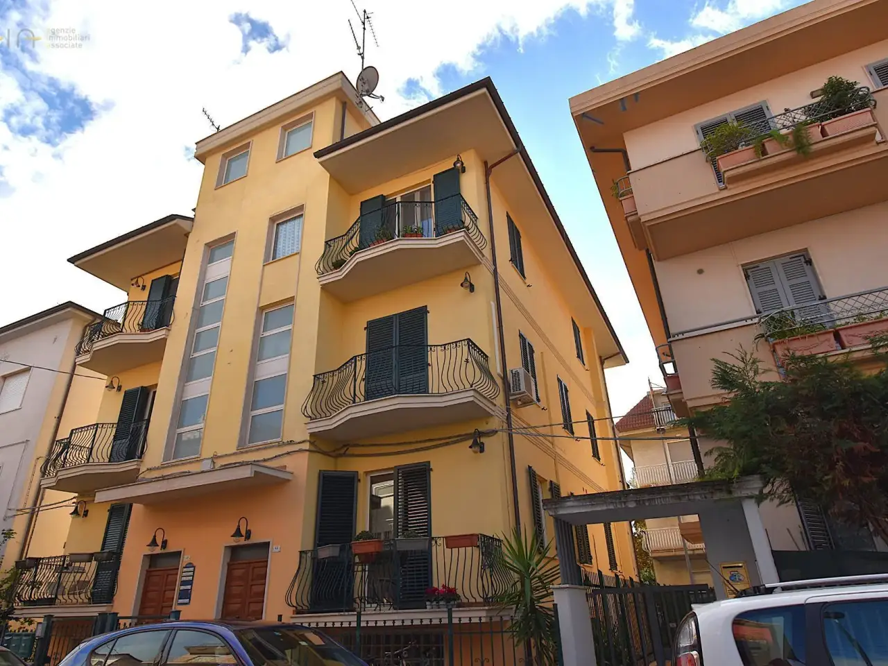 Ufficio in Via Monte San Michele, San Benedetto Del Tronto, {3} - Foto 1