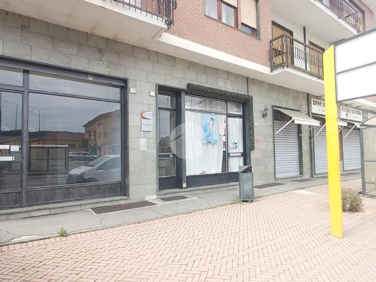 Negozio in Via Circonvallazione 49, Gassino Torinese, {3} - Foto 2