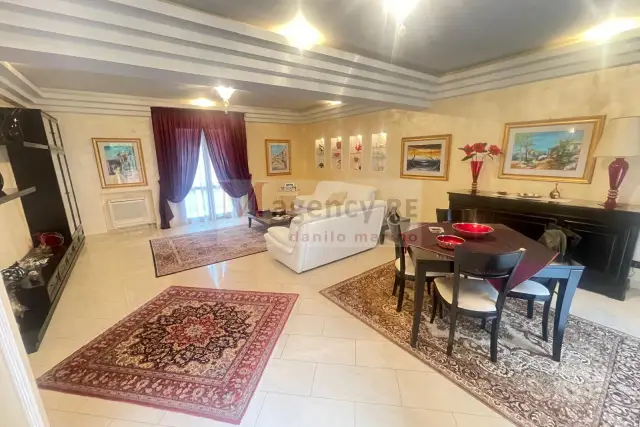 Villa a schiera in 16 Via Baracchelle, Reggio di Calabria - Foto 1