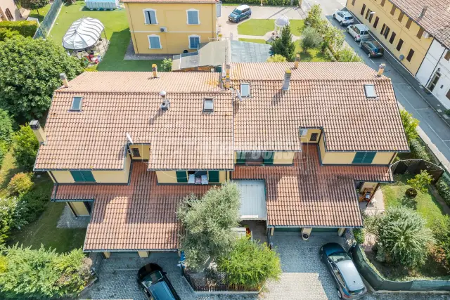 Villa a schiera in Via Sant' Elena 83/3, Molinella - Foto 1