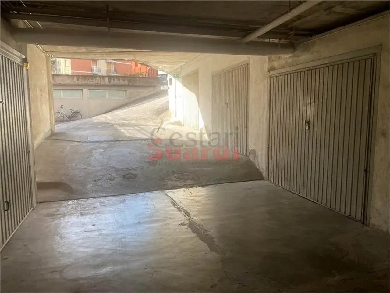 Parcheggio chiuso in Trento, Trento, {3} - Foto 1