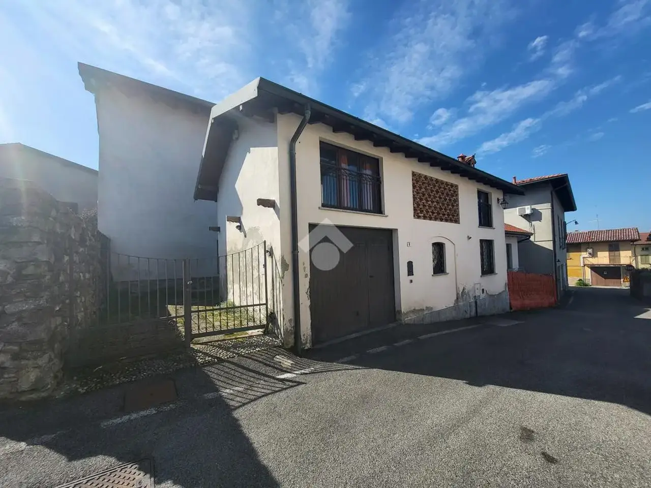 Magazzino in Vicolo degli Artigiani 8, Besana In Brianza, {3} - Foto 1