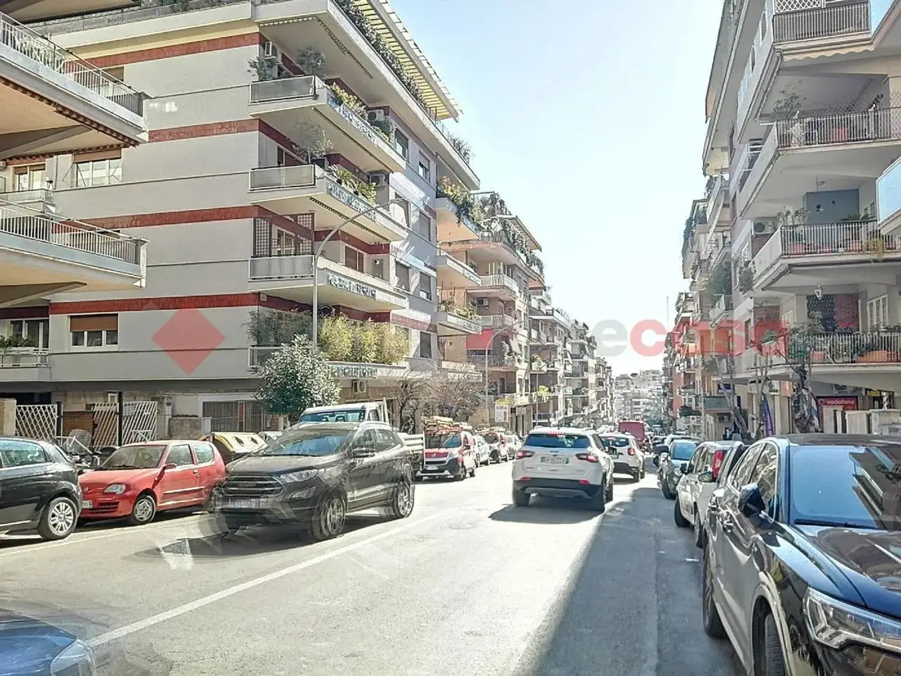 Negozio in Via Ugo De Carolis, Roma, {3} - Foto 1