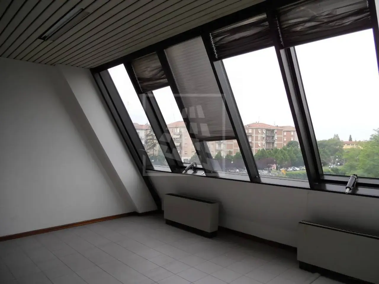 Ufficio in Via Achille Peri 6, Reggio Emilia, {3} - Foto 1