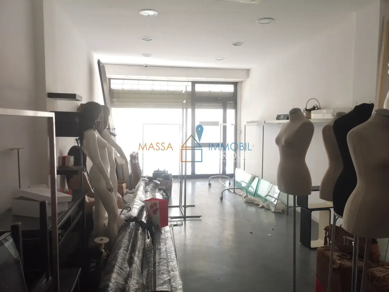 Abbigliamento in Viale Stazione 12, Massa, {3} - Foto 1