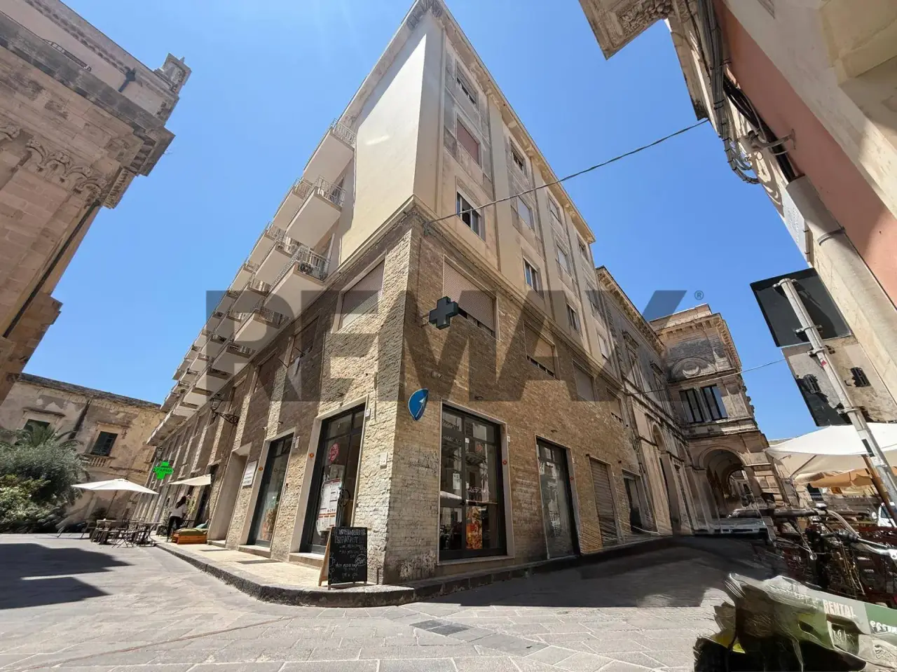 Esercizio commerciale in Piazza San Giuseppe 24, Siracusa, {3} - Foto 1