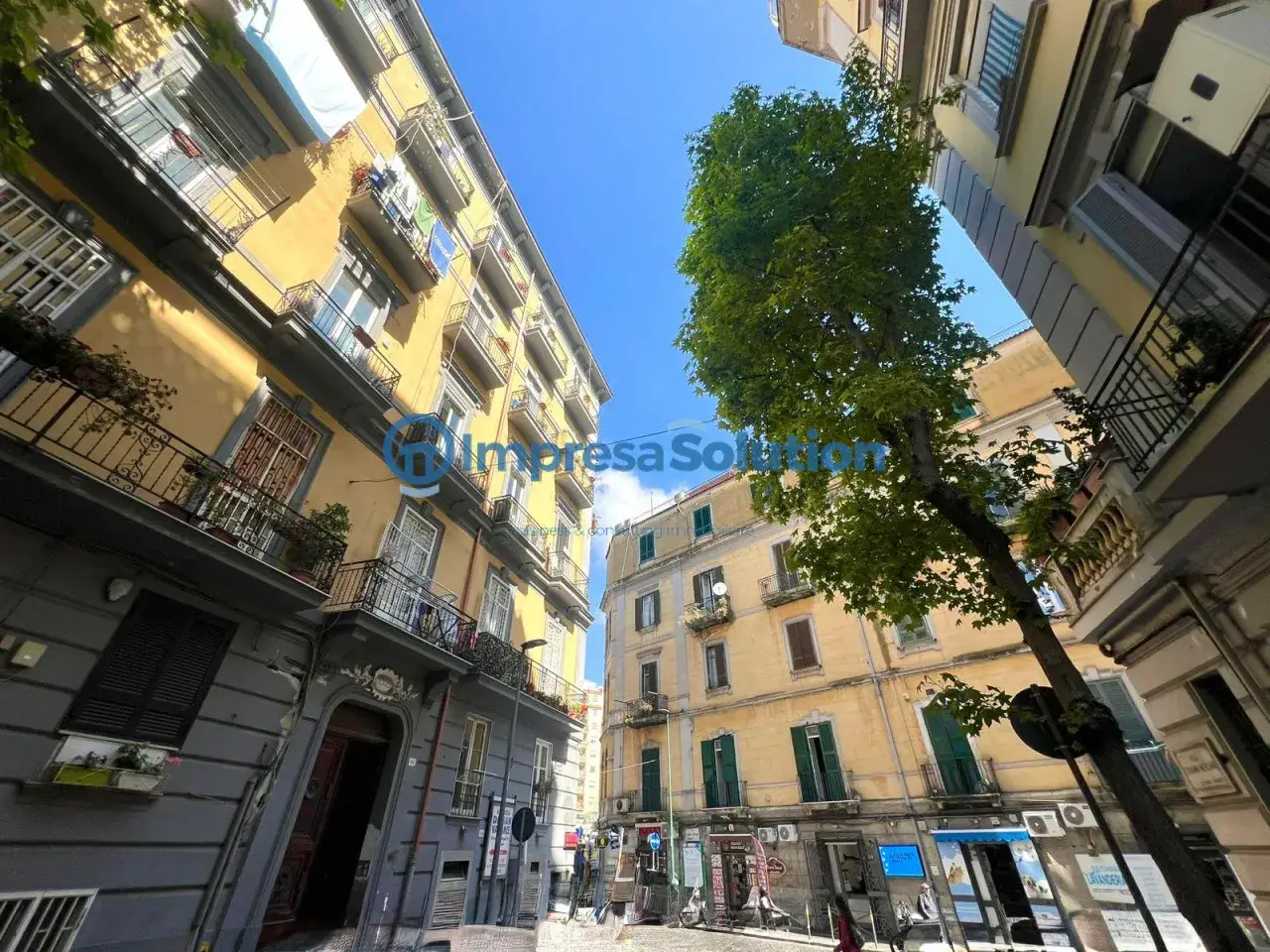Negozio in Via Giovanni Merliani, Napoli, {3} - Foto 2