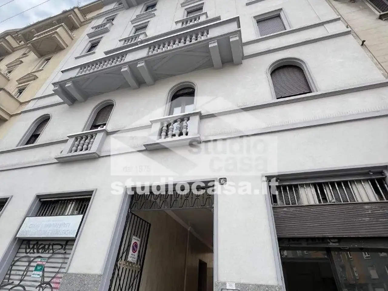 Negozio in Via Leoncavallo Ruggero 6, Milano, {3} - Foto 1