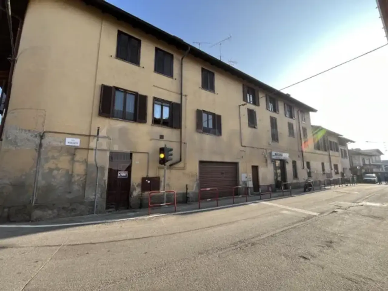 Negozio in Via Posorti 31, Vergiate, {3} - Foto 1