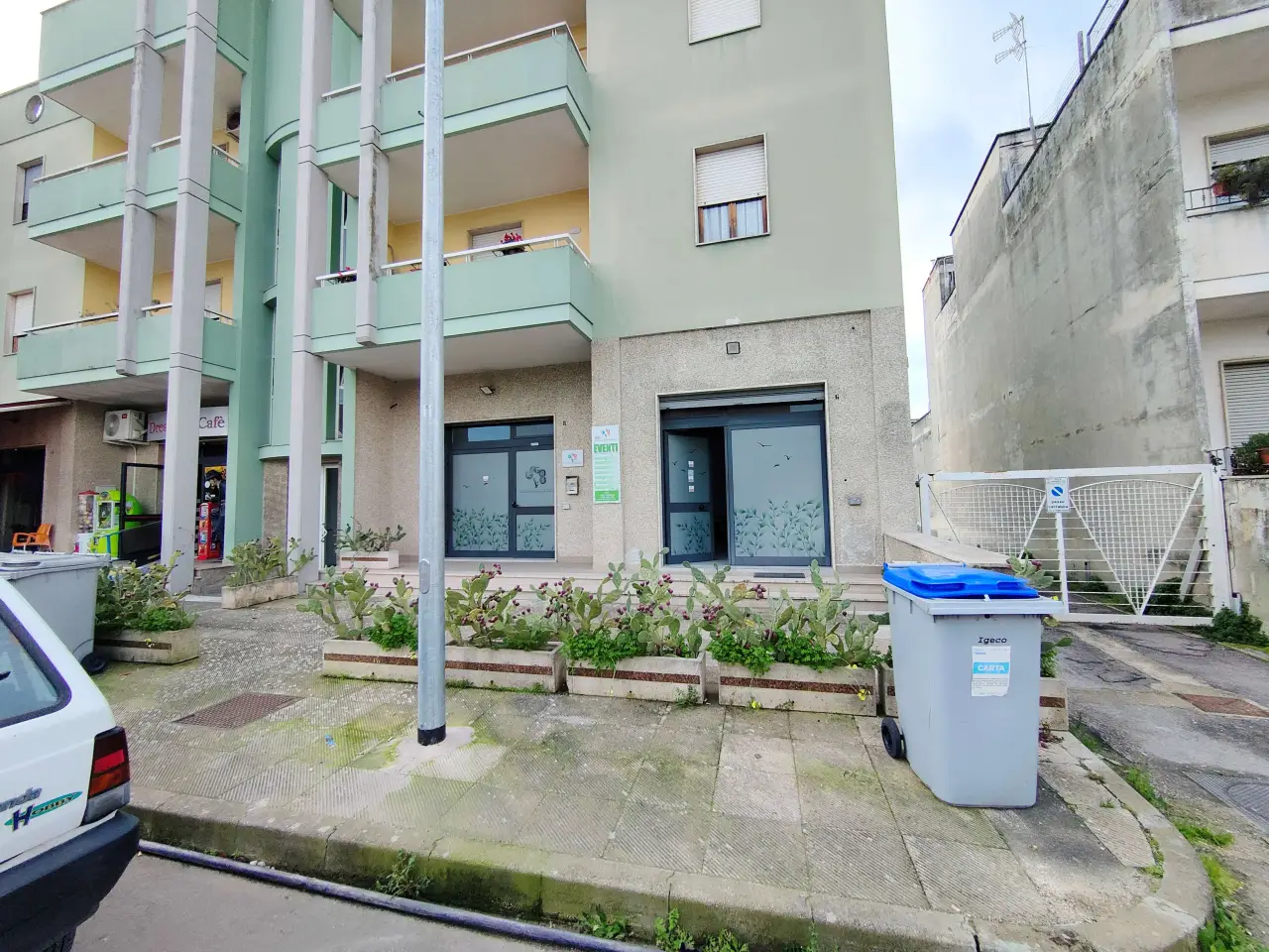 Negozio in Via Medaglie d'Argento Monteronesi 8, Monteroni Di Lecce, {3} - Foto 1