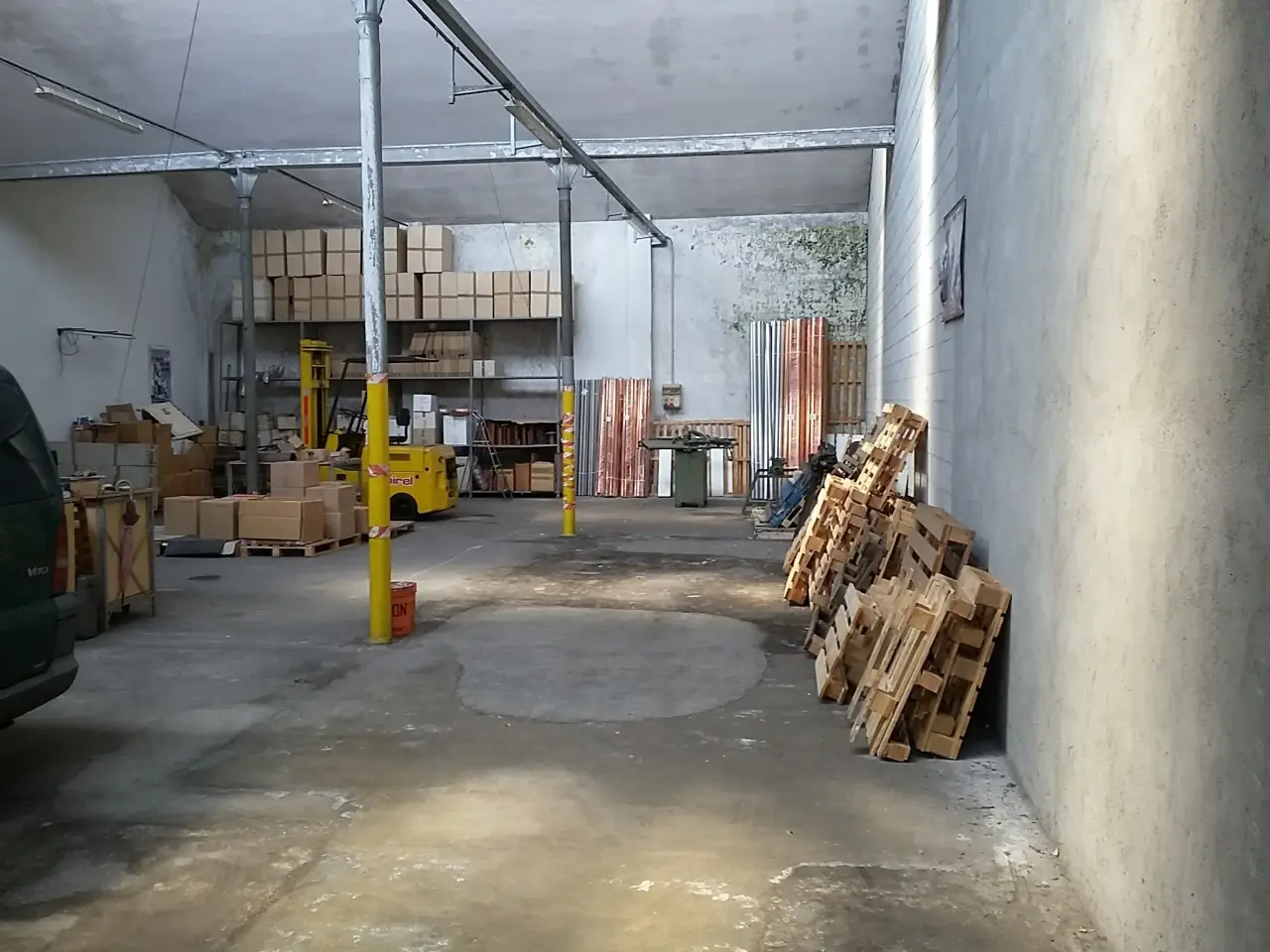 Capannone in Via Carlo Cattaneo 1, Gallarate, {3} - Foto 1