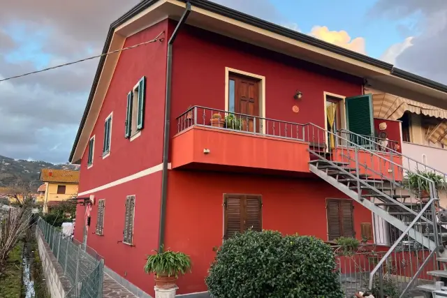 Porzione di casa in Arzanese Nord 55054, Massarosa - Foto 1