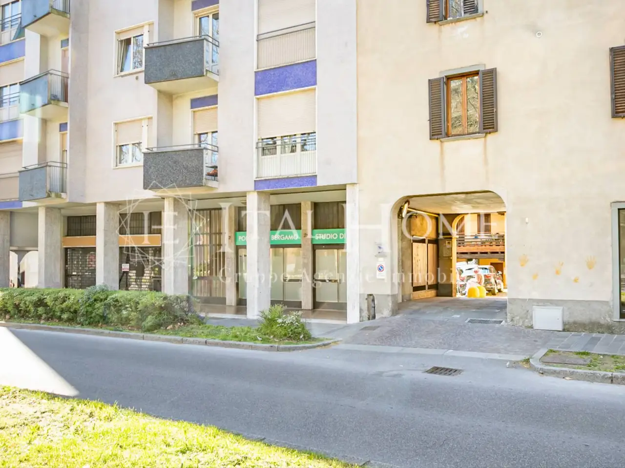Ufficio in Via Carlo Alberto 7, Bergamo, {3} - Foto 1