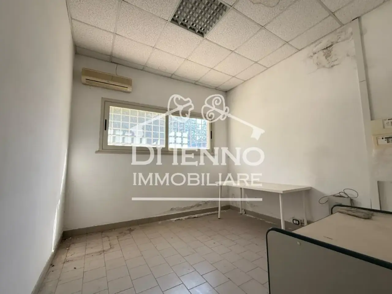 Negozio in Via di Casal del Marmo 164, Roma, {3} - Foto 1