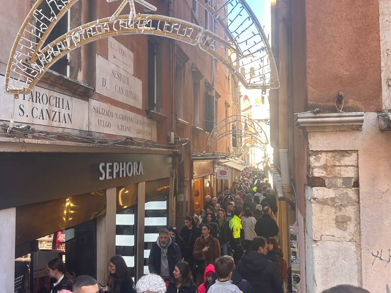 Esercizio commerciale in , Venezia, {3} - Foto 1