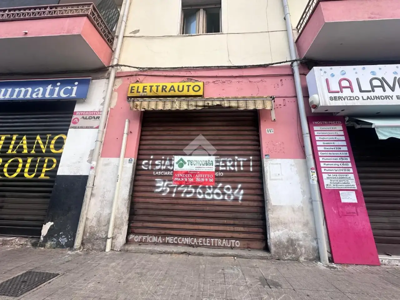 Negozio in Viale della Repubblica 117, Cosenza, {3} - Foto 2