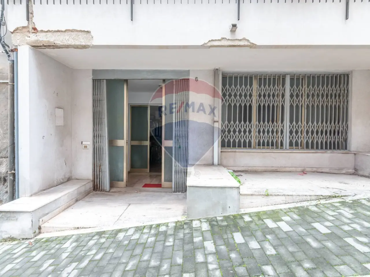 Negozio in Via Serafino Amabile Guastella 4, Ragusa, {3} - Foto 2